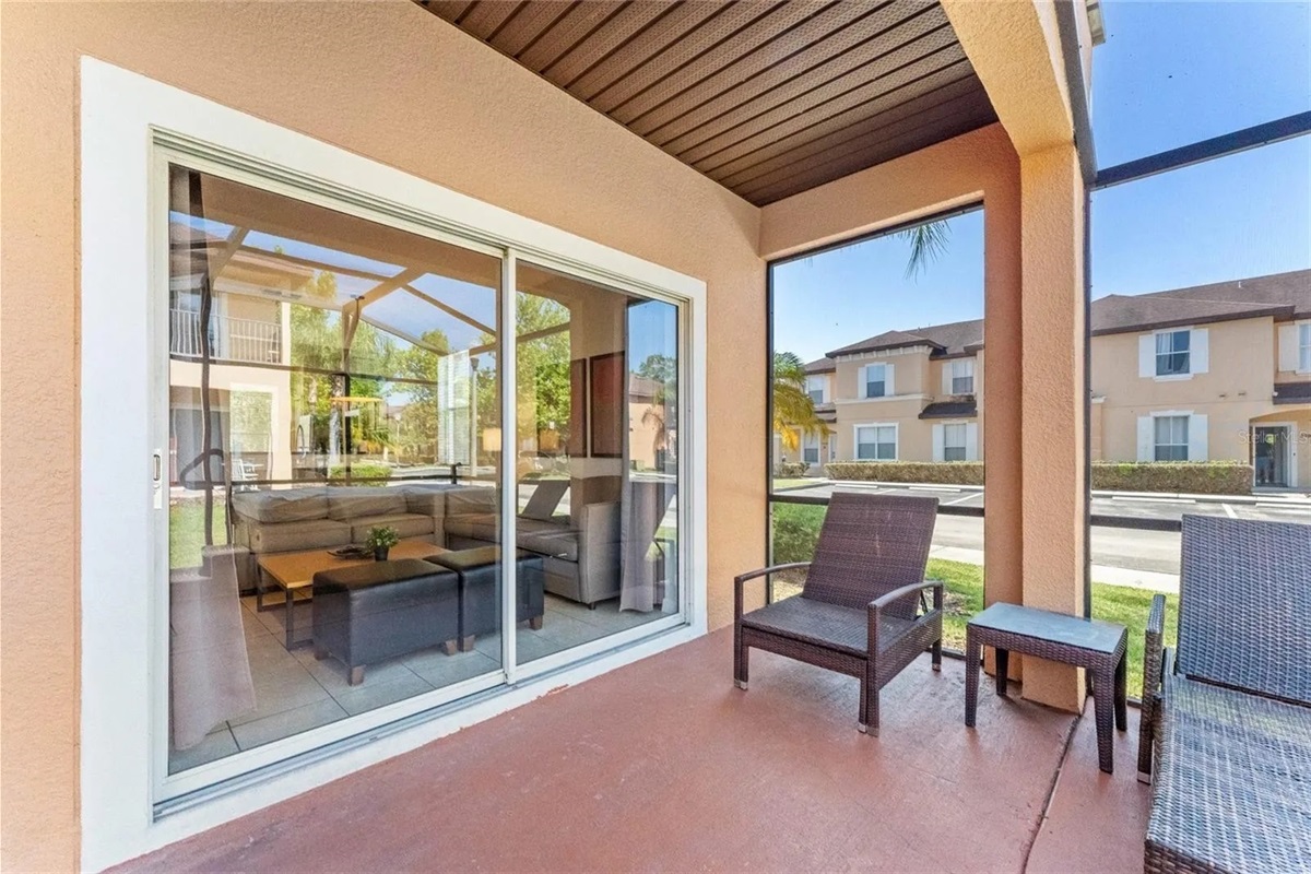 Private lanai
