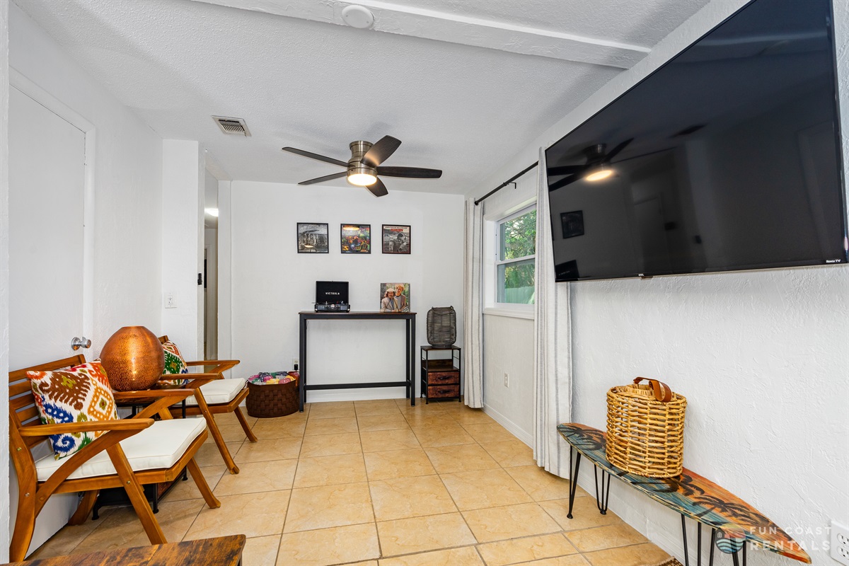 Spacious Living Room with ample seating and Smart TV!