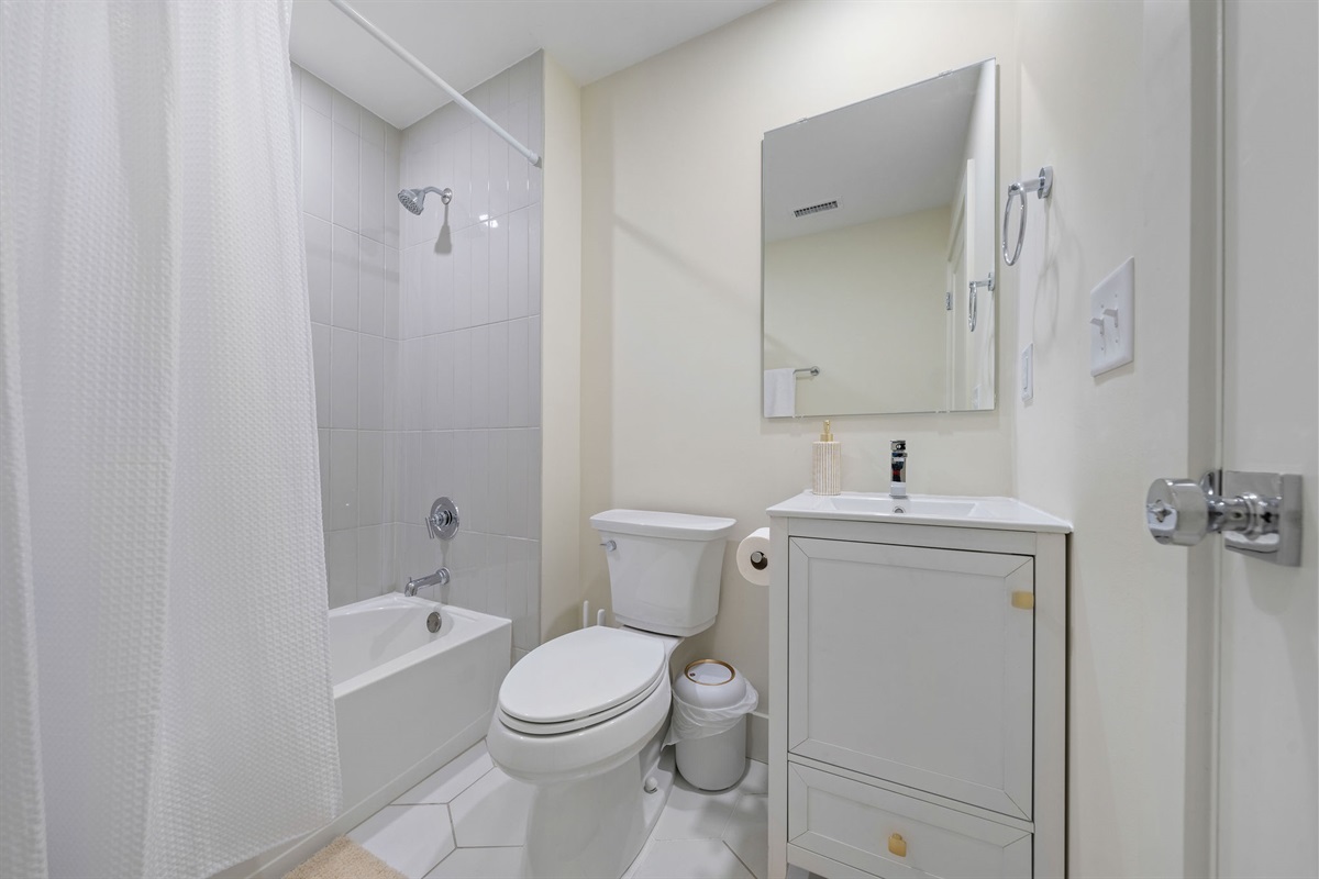 Starter Soaps provided - Bathroom 2