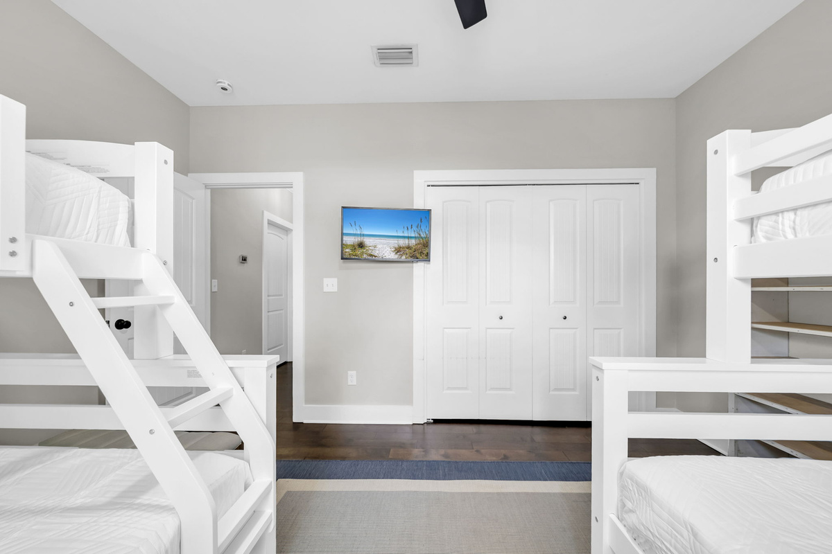 Bunk room