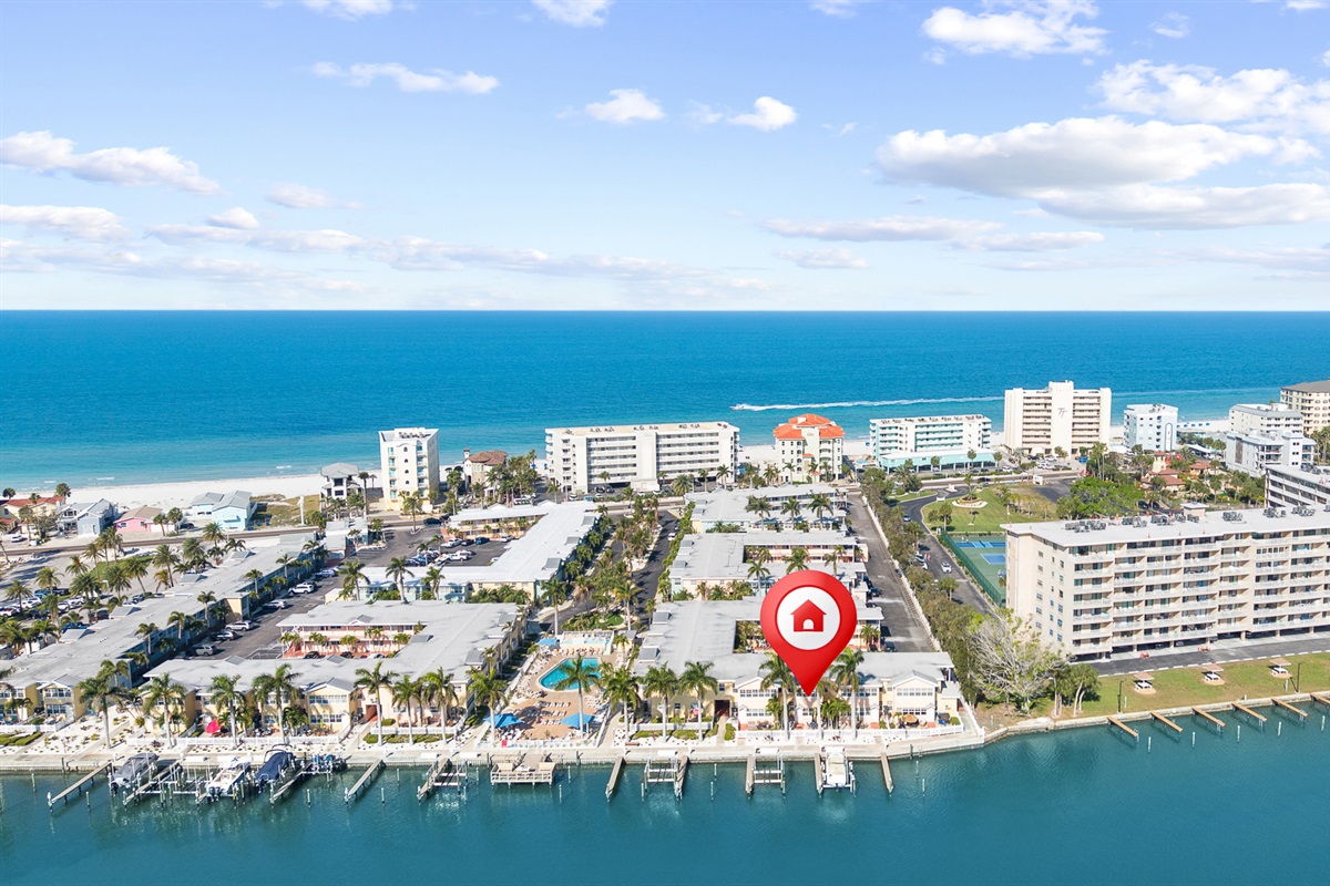 Barefoot Beach Resort! Lovely spot on the Intracoastal!
