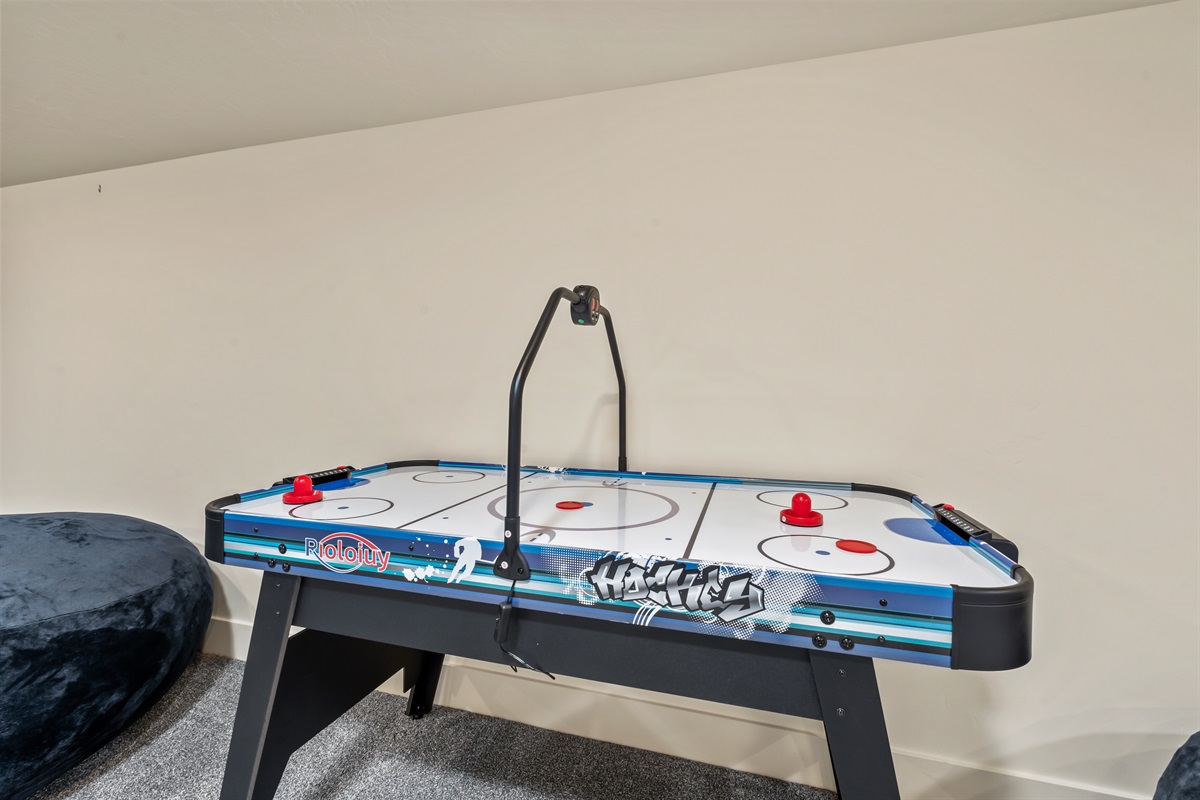Air Hockey Table