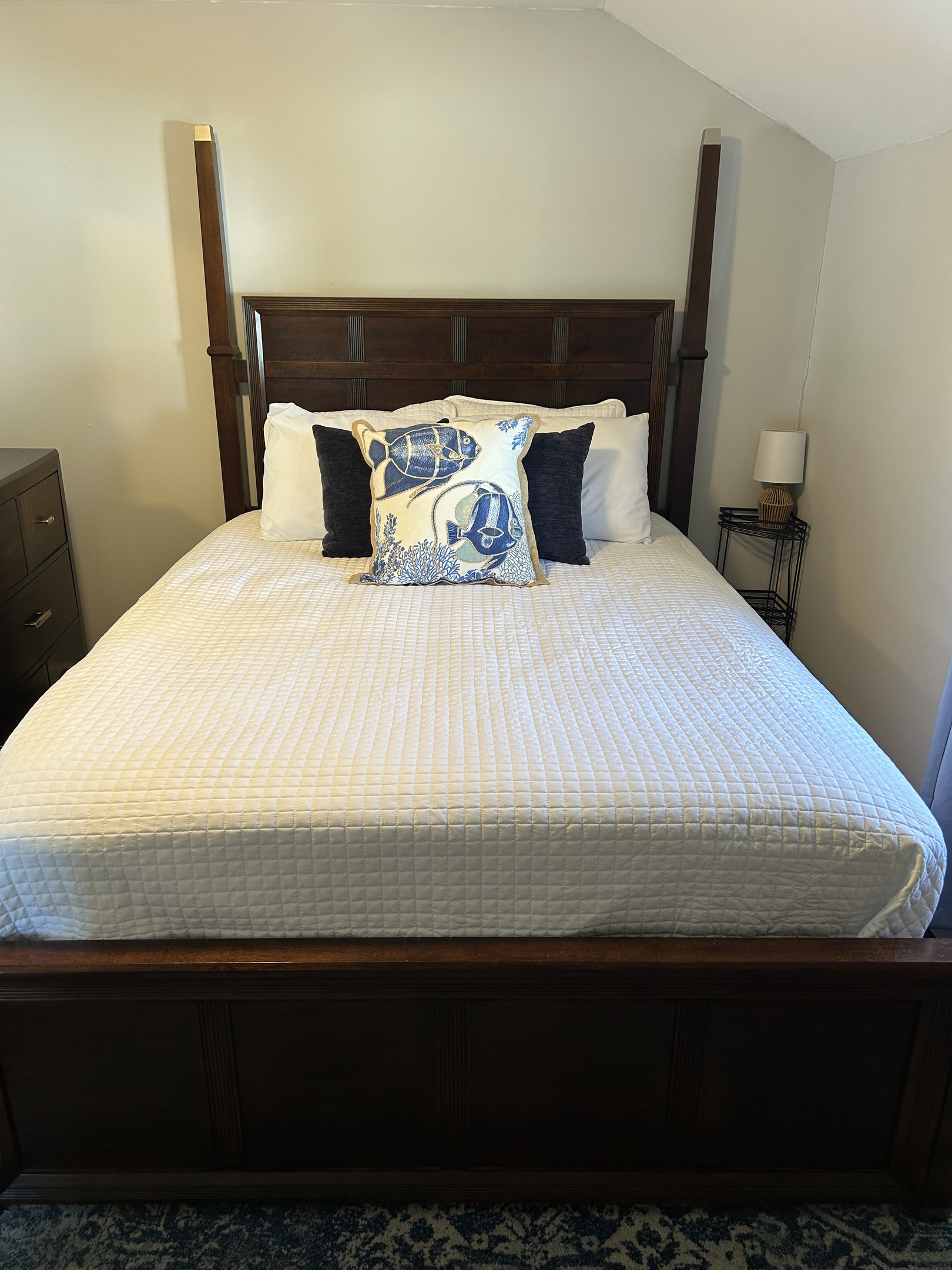 Queen Bed