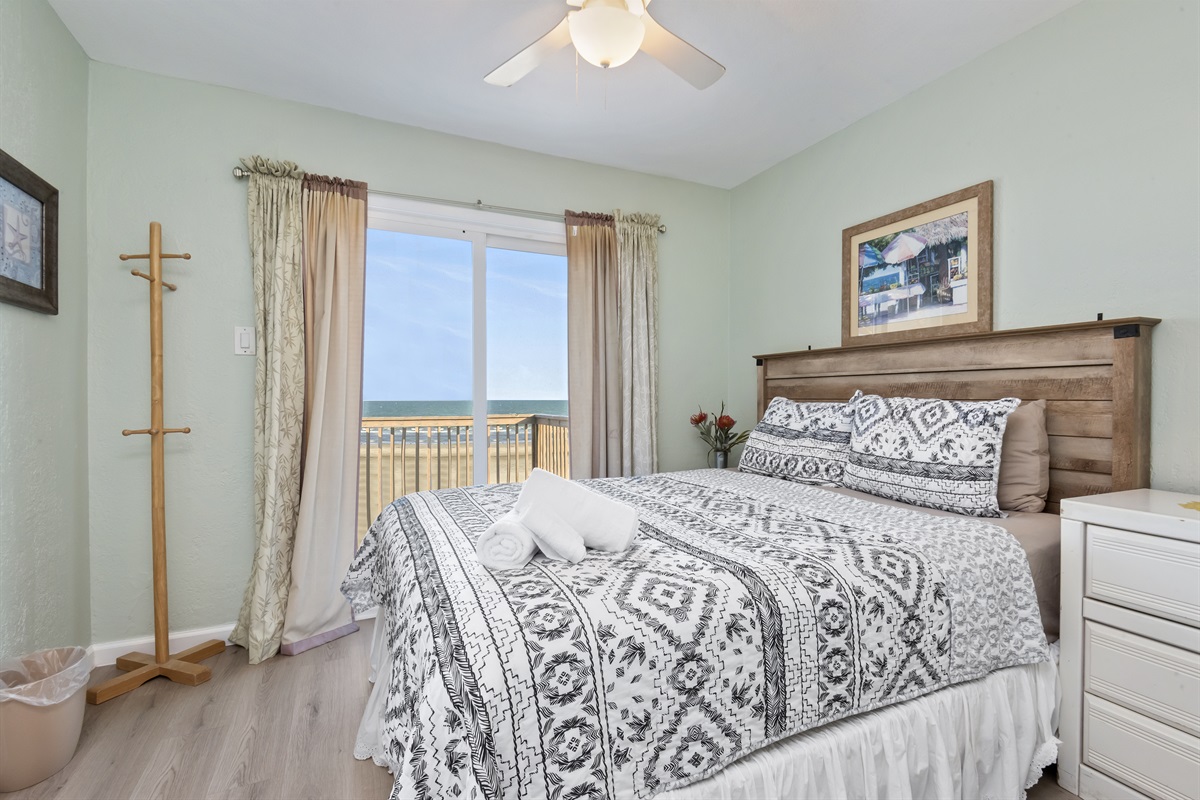 01b832eb87274151a84691ffd361ddd6 Large | Beachhouse | Texas | TX | Vacation Homes | Galveston | Crystal Beach | Kokomo | Breezy Days | Beachfront Elegance | Sunrise Serenity | Southern Sands Property Management, LLC