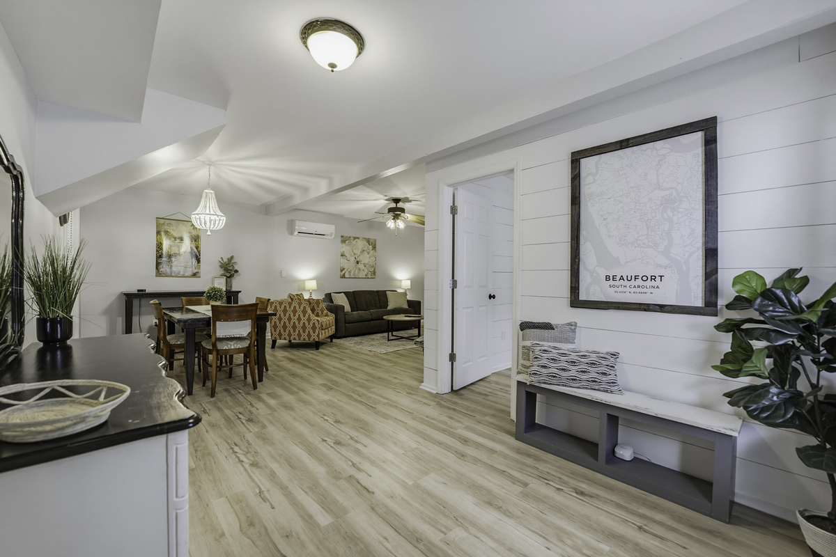Living Room / Dinning Room