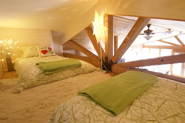 The loft, 2 twin beds