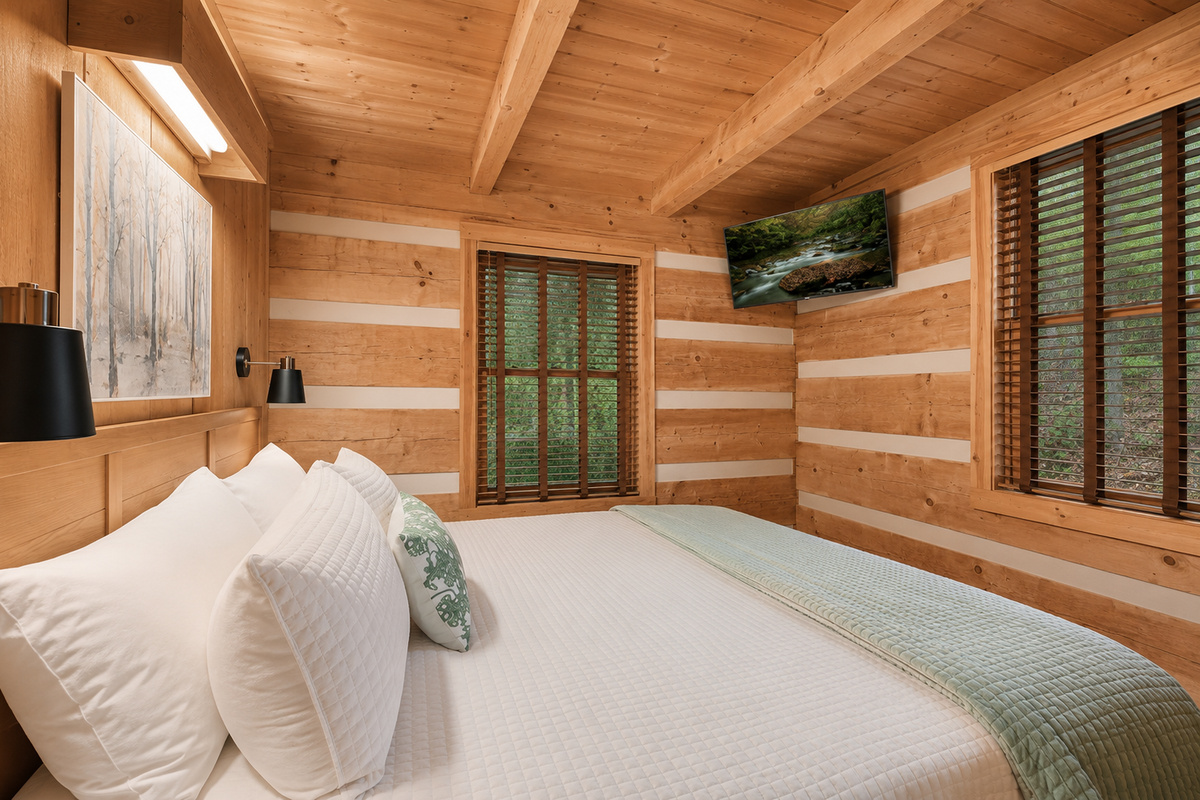 Main Level King Bedroom with Smart TV and Closet