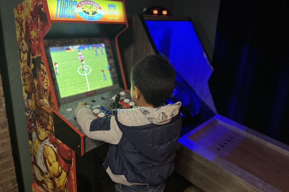 “Classic arcade fun — play, compete, and relive childhood joy.”