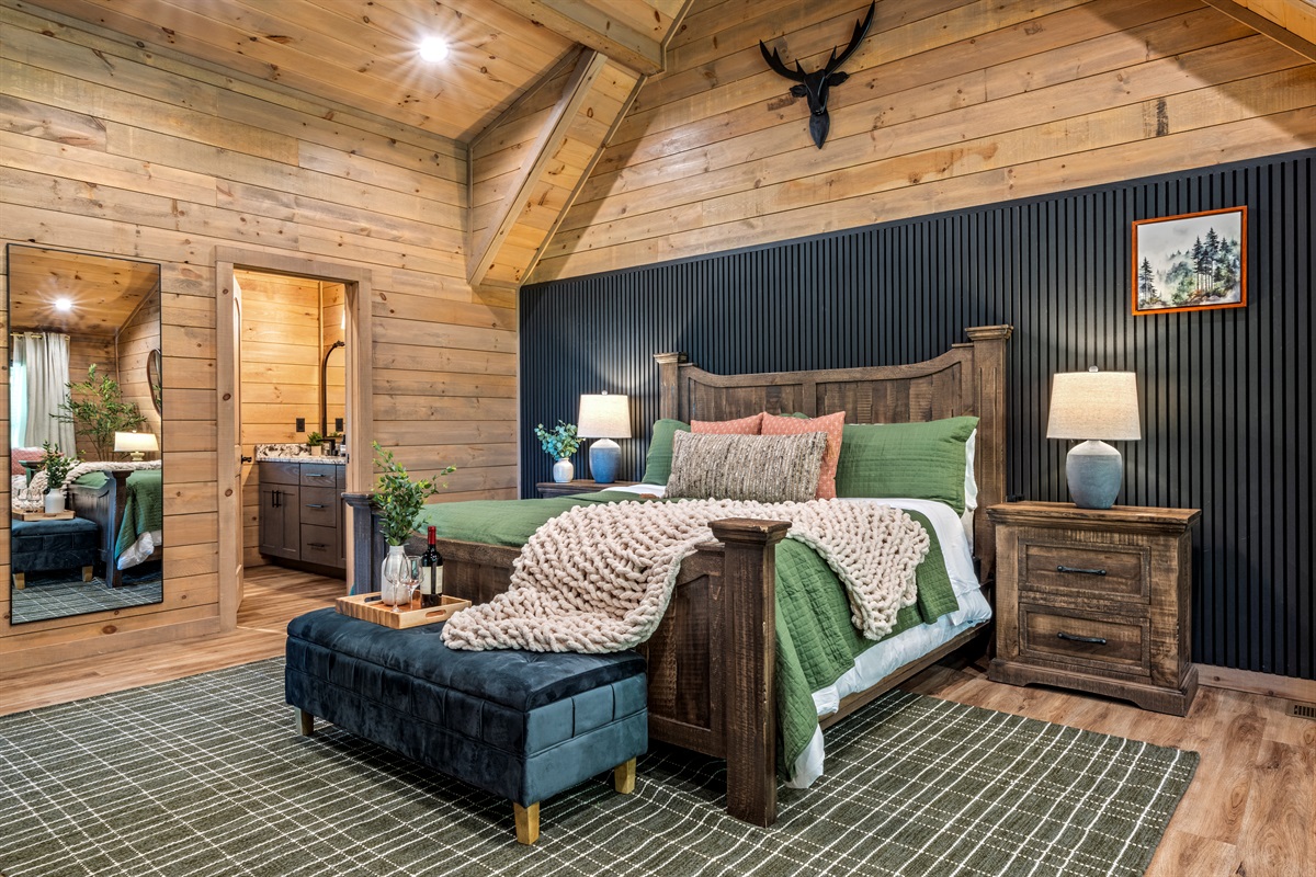 🍷 A king bed, cozy wine tray, and your very own en-suite? This is where mountain magic meets boutique hotel luxury.