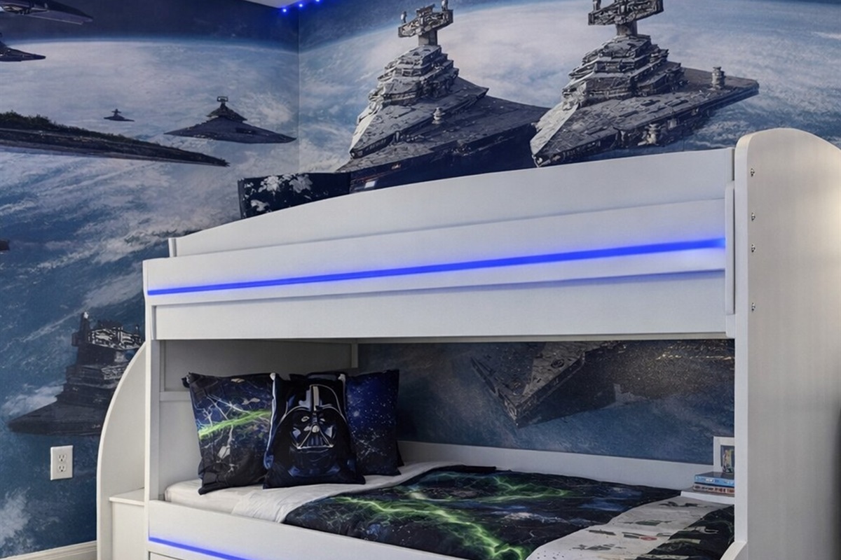 🌟🛏️ Blast off into fun in our Star Wars bunk room with LED lights, Xbox, retro games, 50” Smart TV, and safe bunk heights for kids