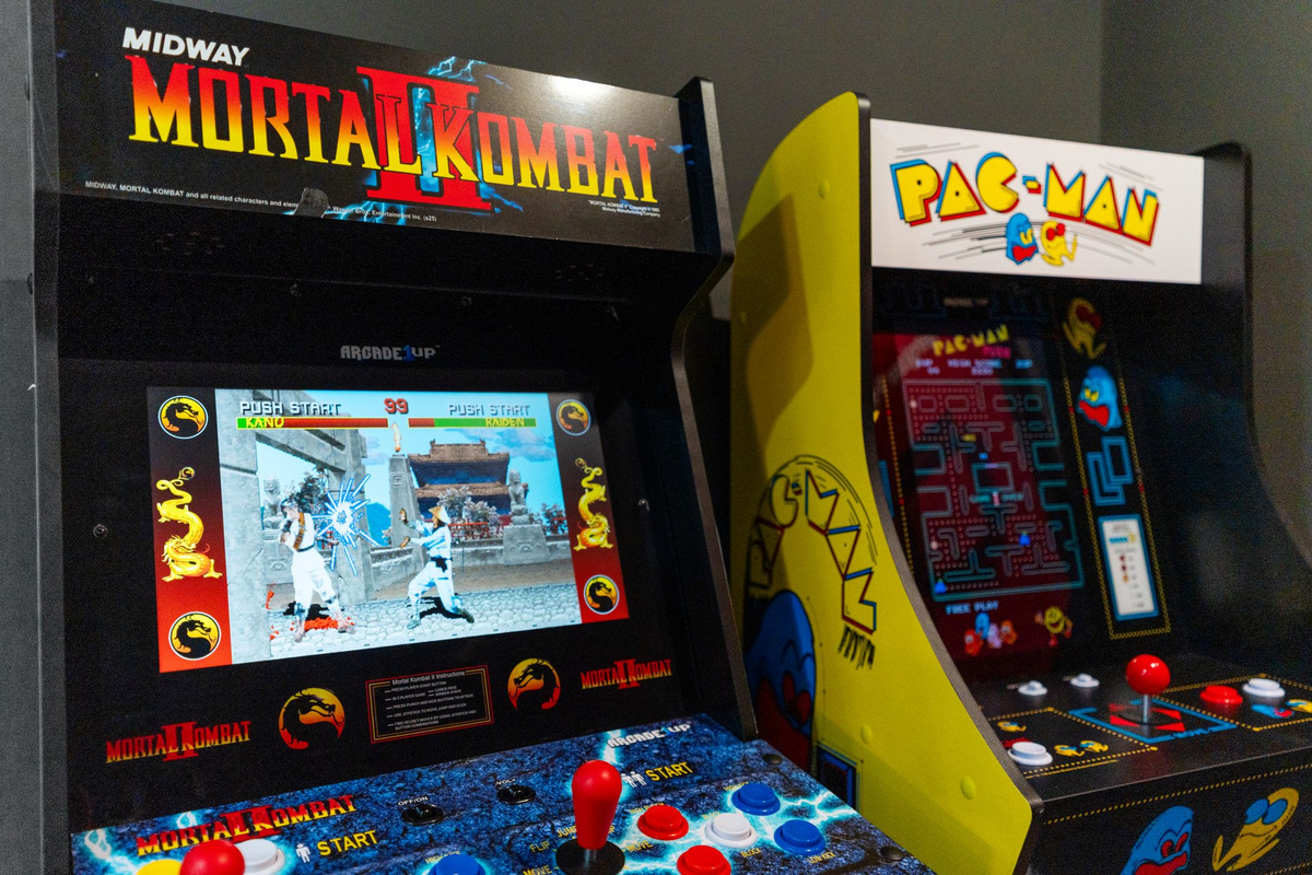 Challenge your housemates with classic arcade games!