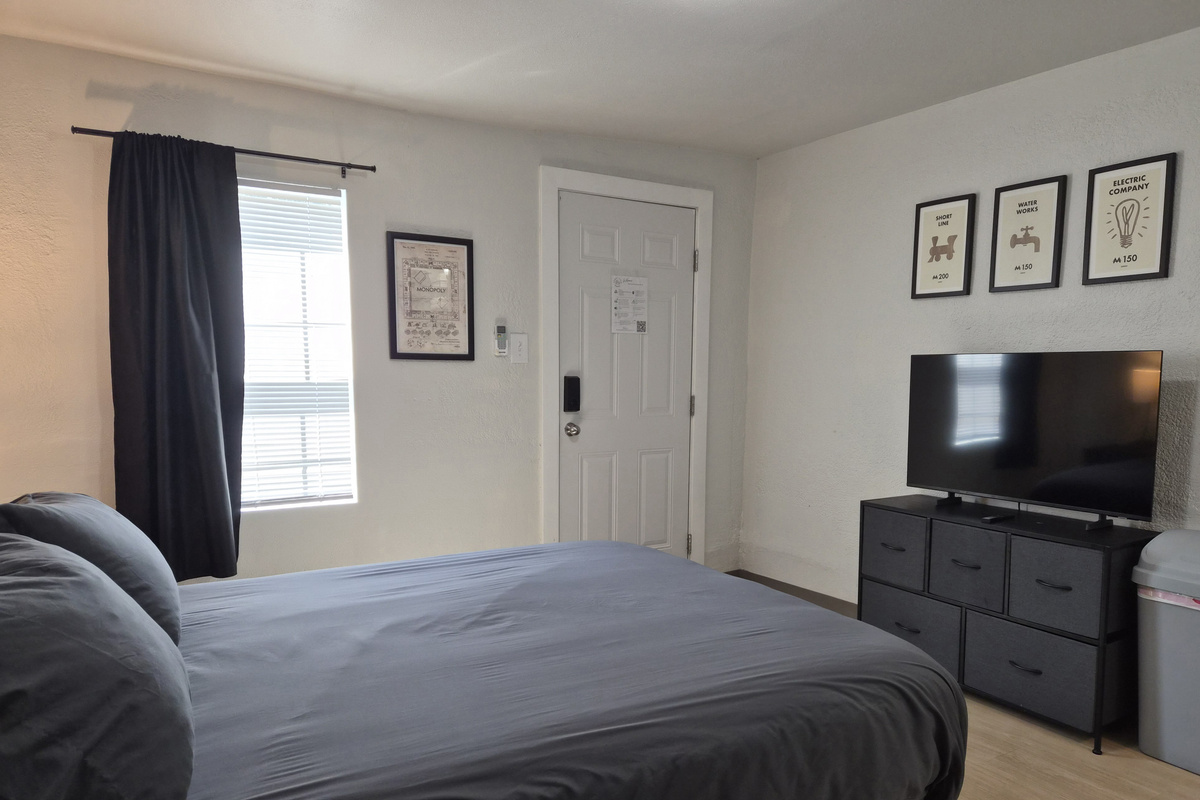 TV, storage 