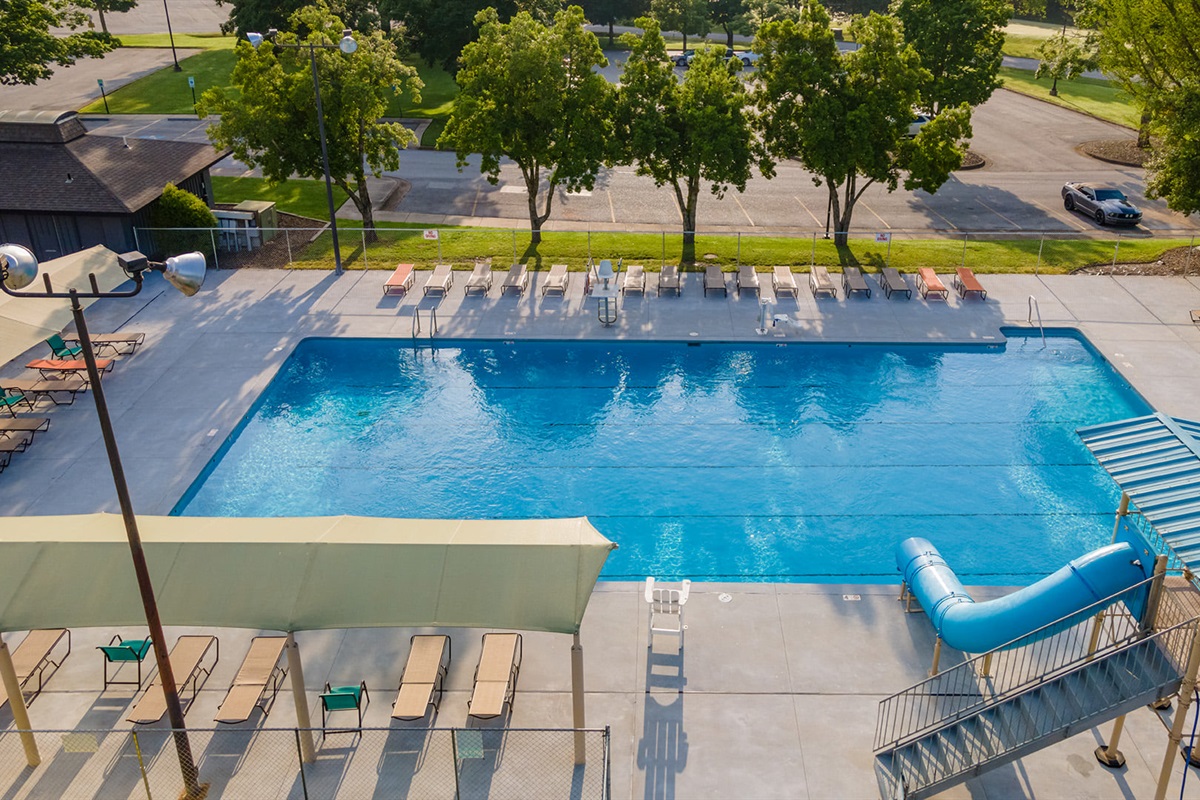 Your Bella Vista POA passes give you access to Metfield Pool (open summer season only). Please visit their website to find hours & more info.