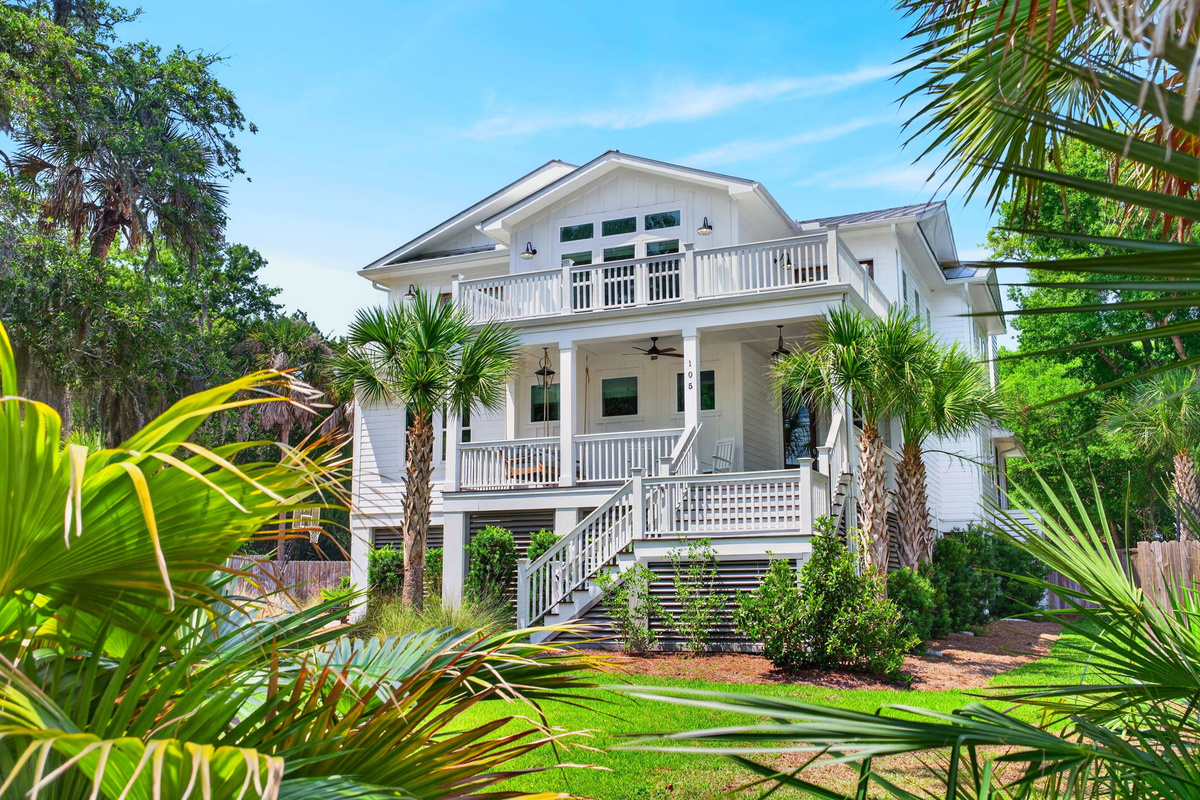 Front of house | Driftwood Dreams | 105 Forest Trail | Isle of Palms, SC | IOP Escapes