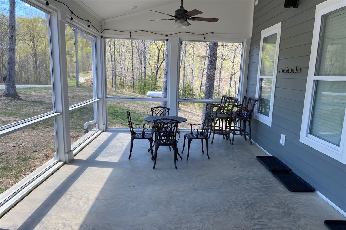 Front screened in patio.