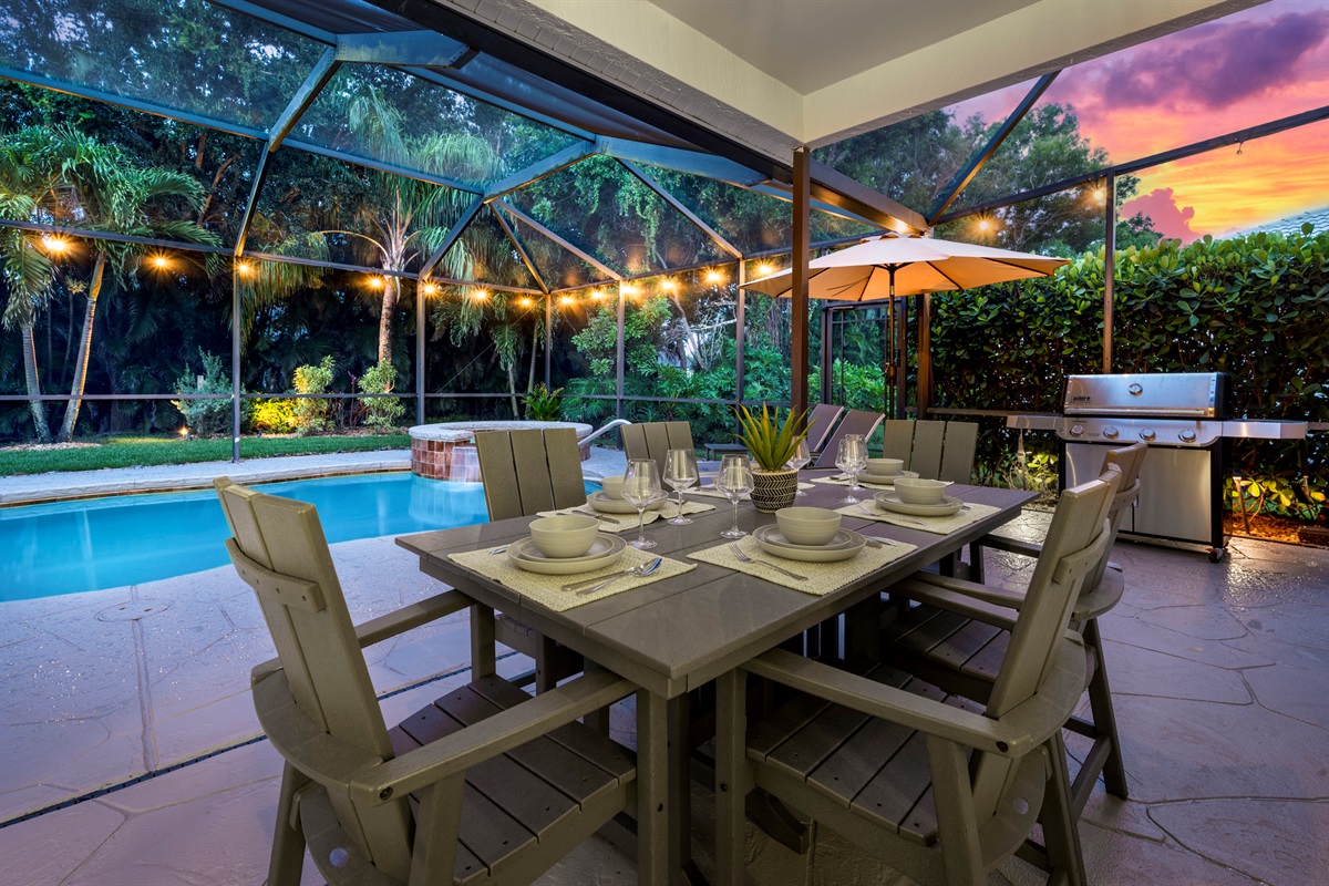Dining al fresco? This beautiful setup is made for long meals and great company