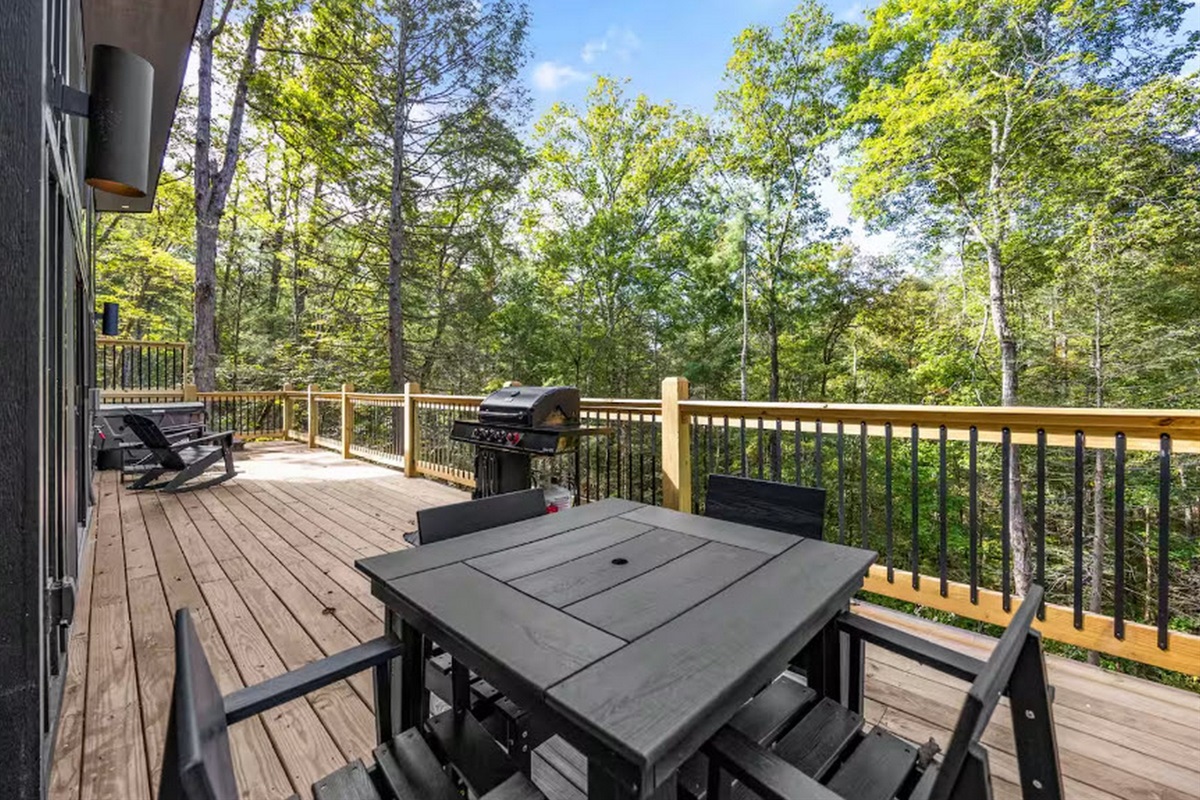 Propane grill and outdoor dining