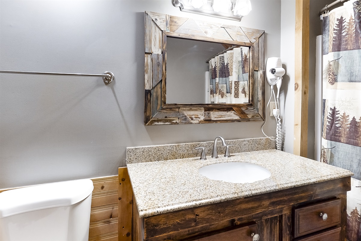 2nd floor bathroom with step-in tub
