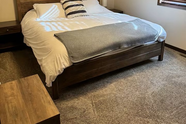 Main floor queen bedroom