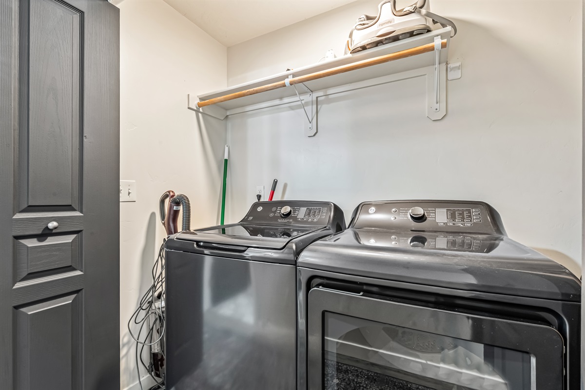 Laundry - in hallway closet