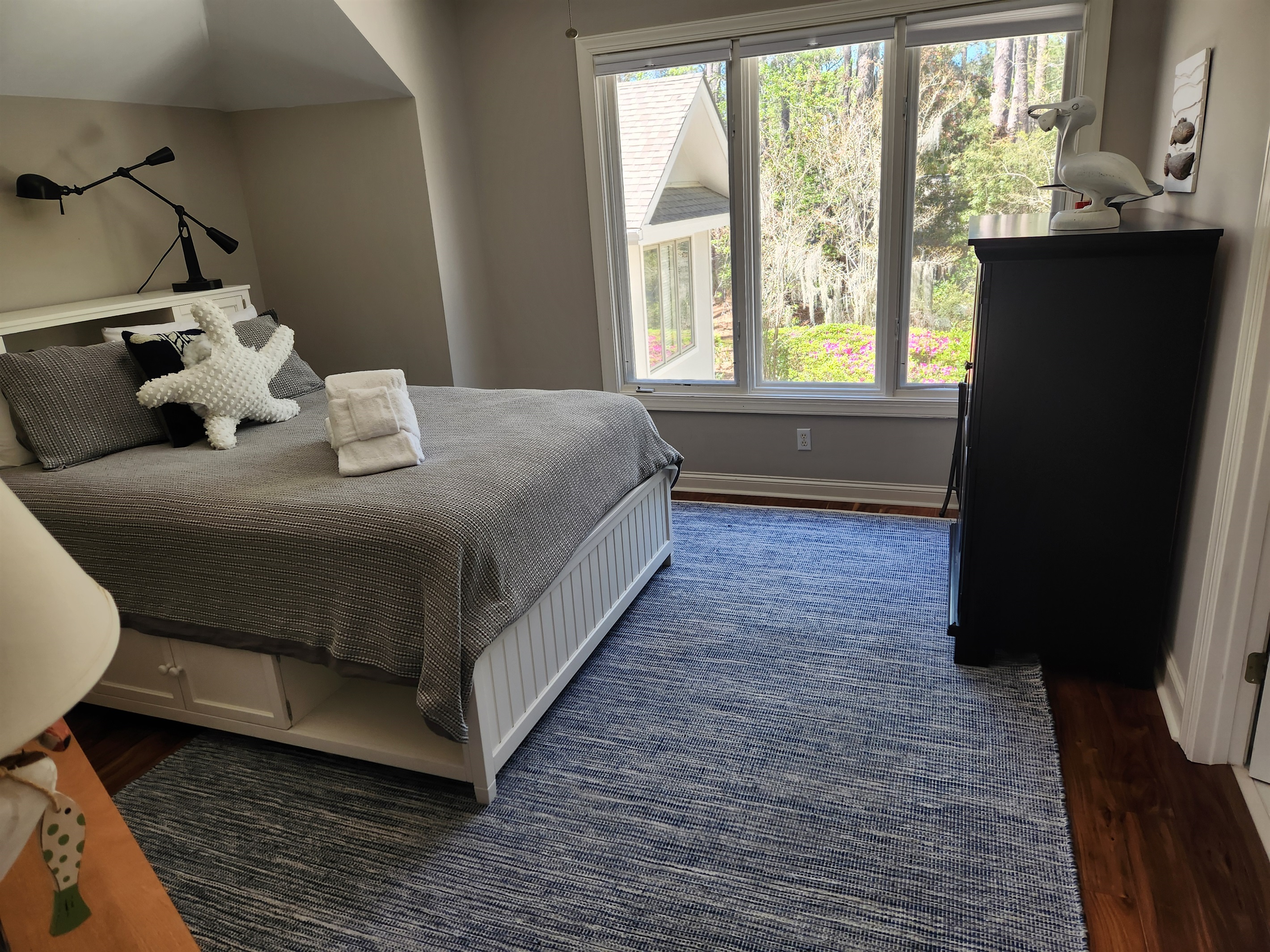 3rd bedroom gets plenty of natural light