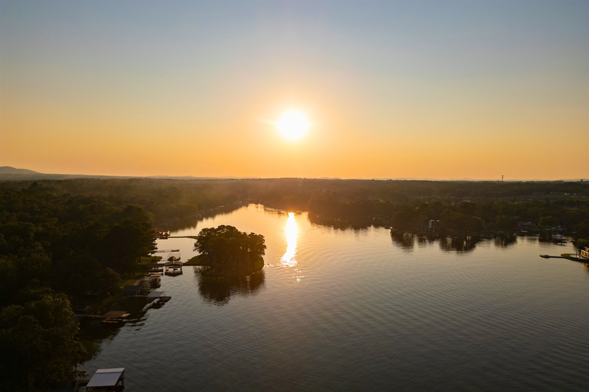 Wide lake views create a calm, peaceful backdrop for mornings, afternoons, and evenings alike.