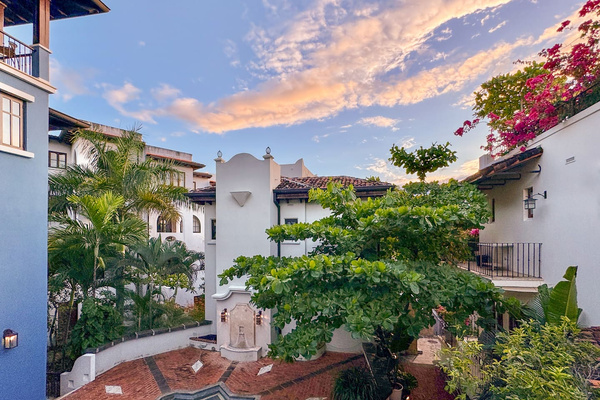 Steps from the Beach | 2BR Flat in Las Catalinas