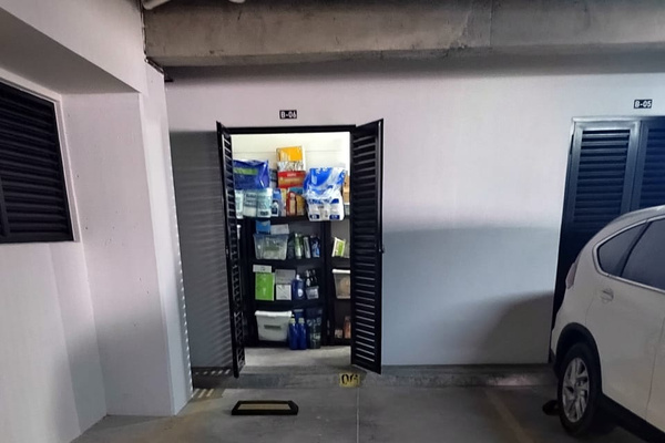Garage Stall and Bodega