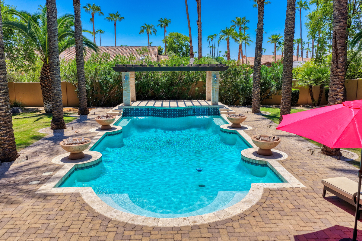 EPIC Sweetwater Estate | 5BR, Pool, Hot Tub & Casita — EPIC Sweetwater Estate | 5BR, Pool, Hot Tub & Casita, Scottsdale, Arizona — photo 14