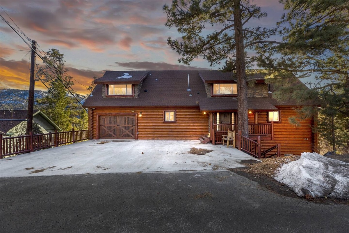 Big Bear Manor - Premium Big Bear Cabin Rentals