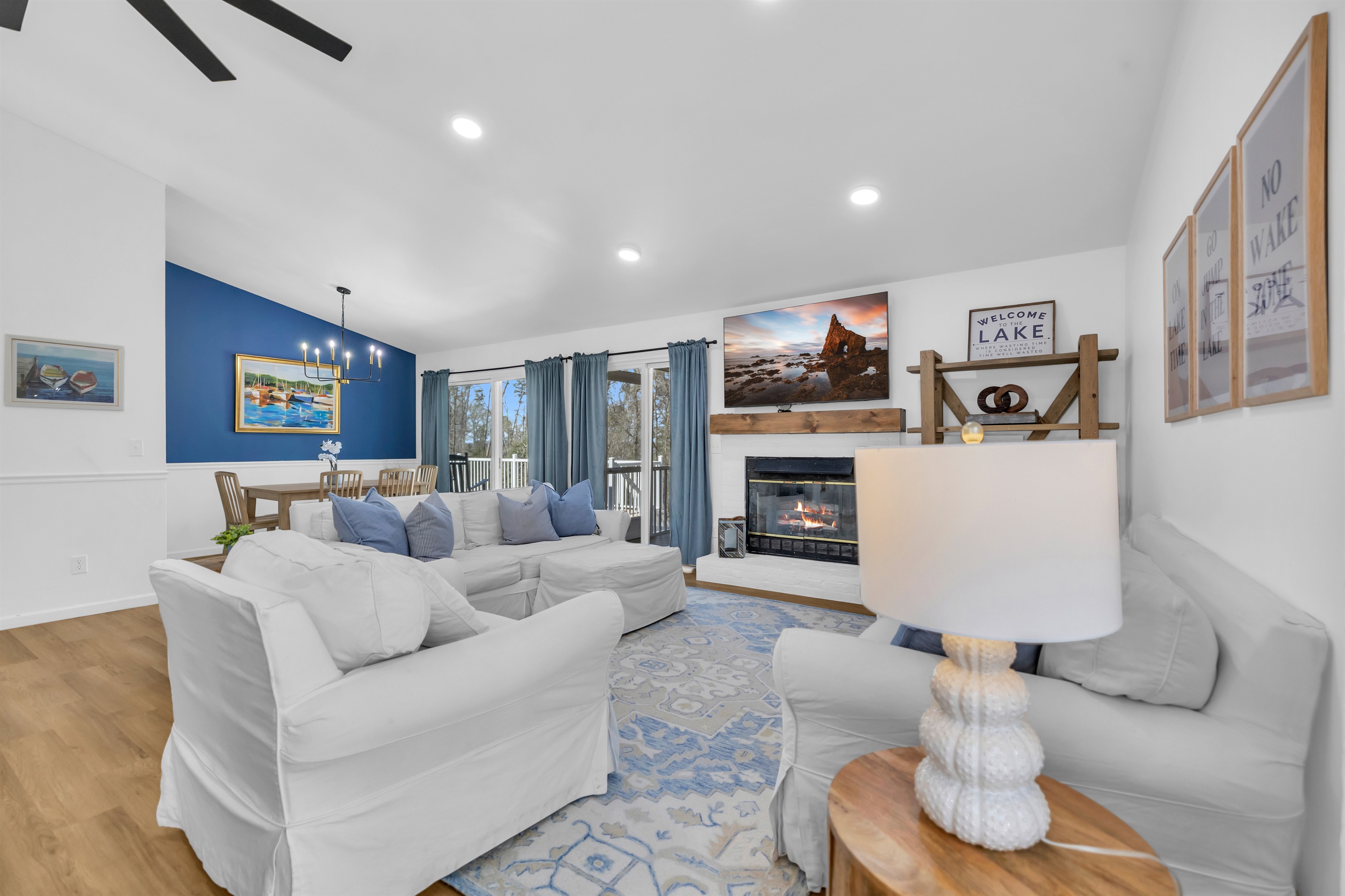 Living Room with a view of the lake 