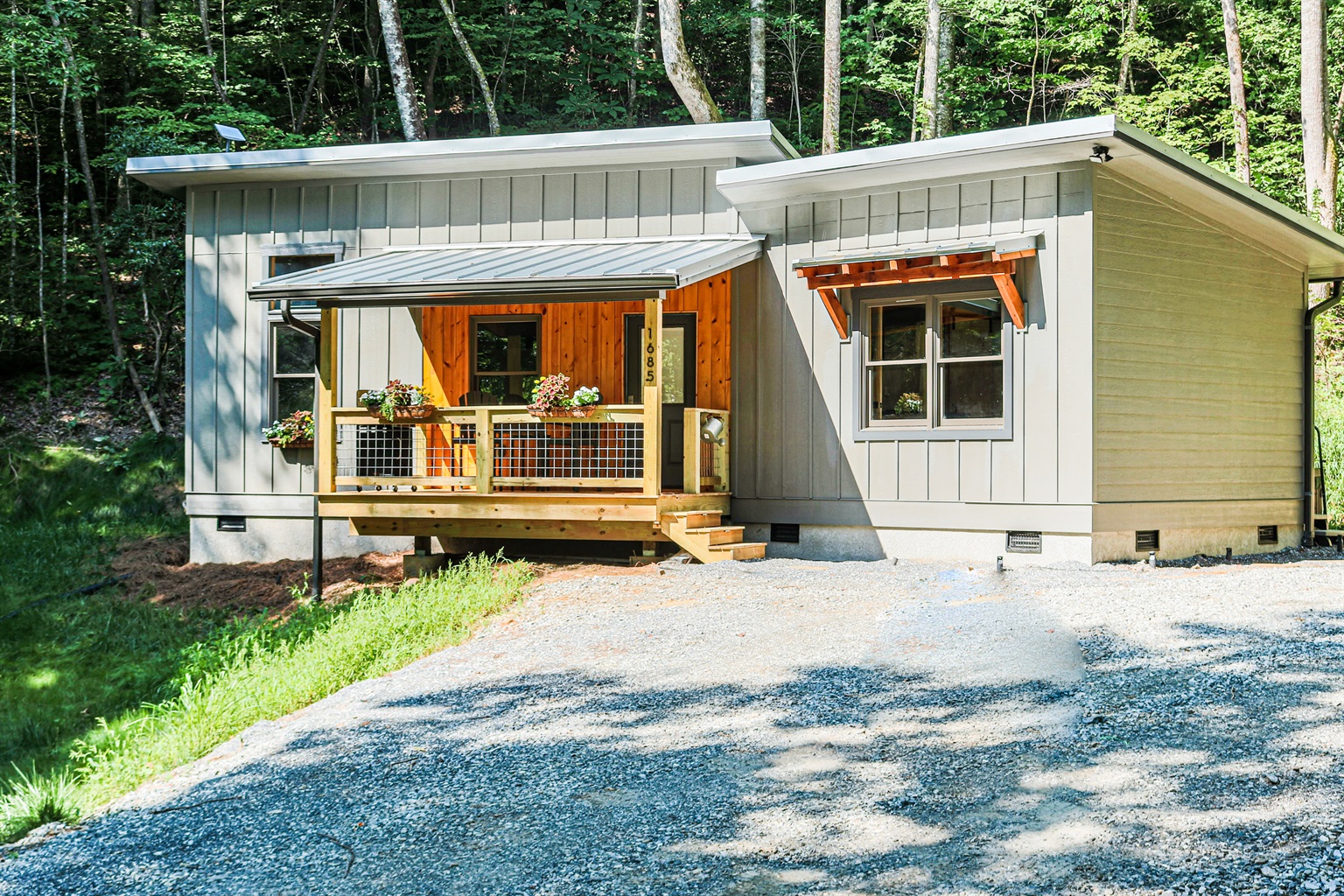 Welcome to Mountain Laurel Hideaway in the Great Smoky Mountains!