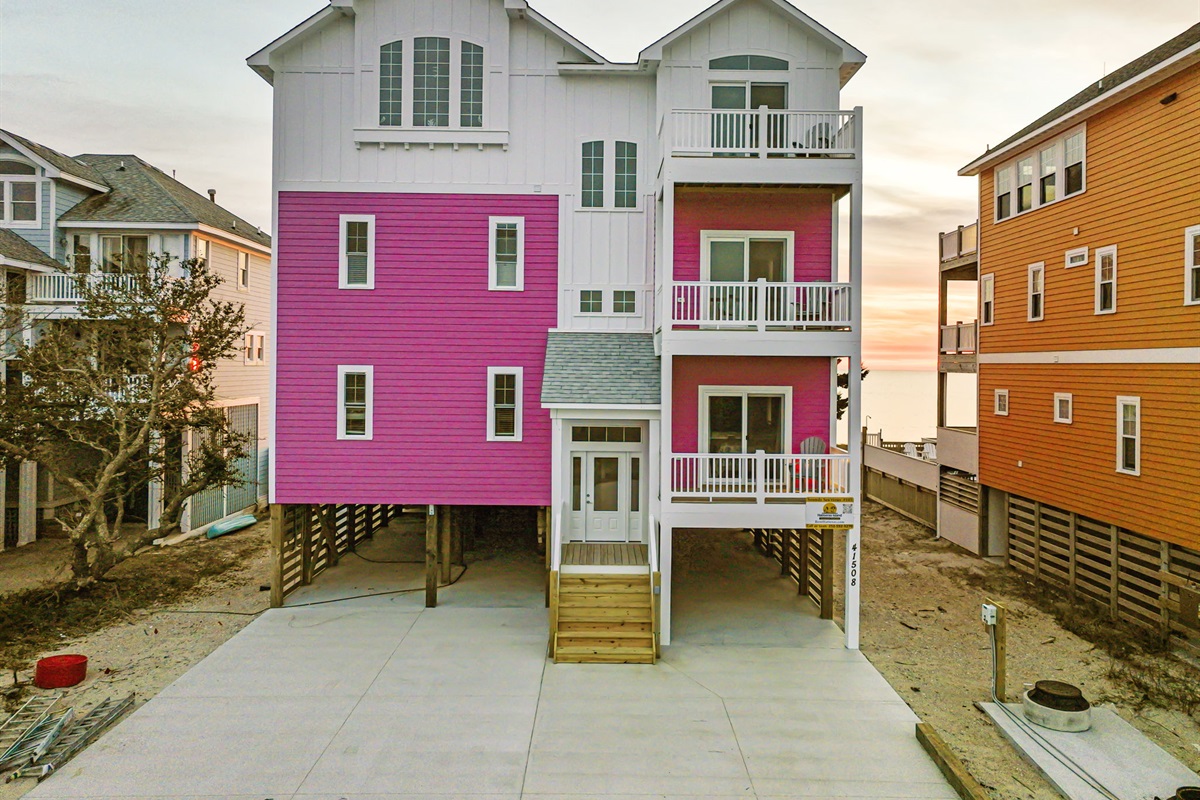 10BR Sound Front Home