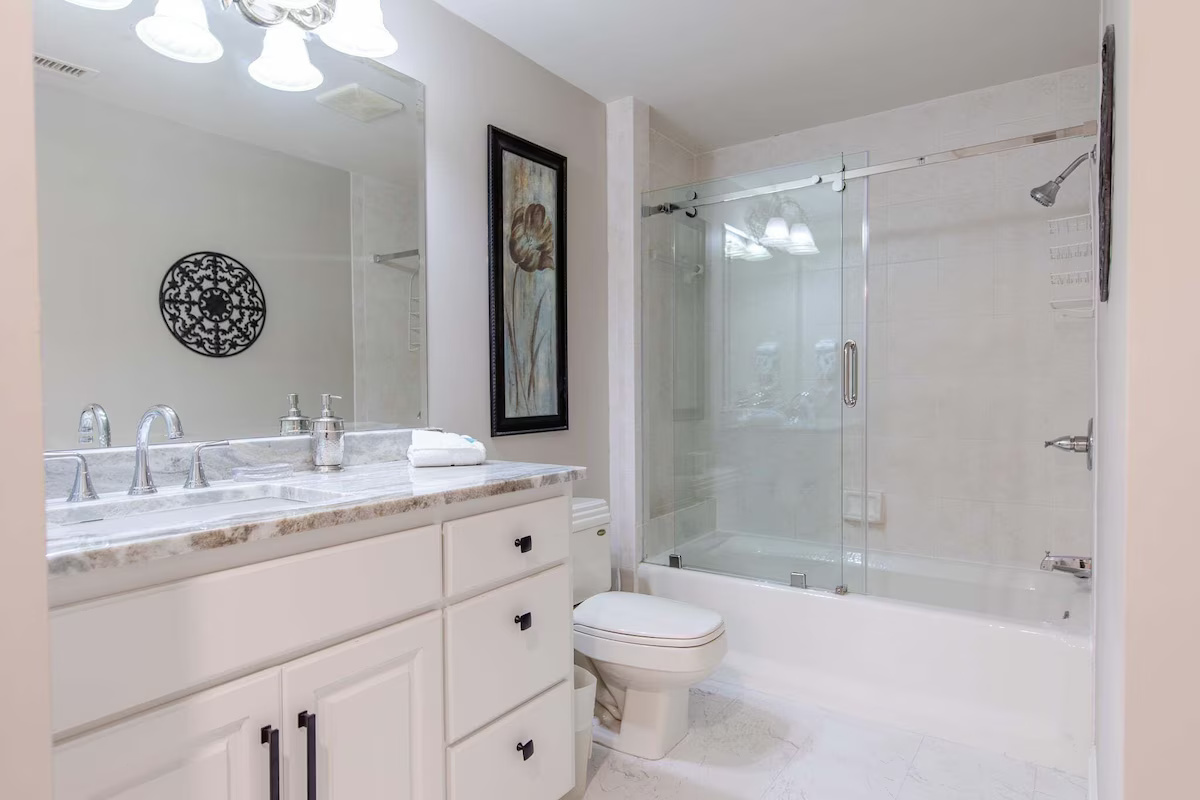 Bath Off the King Guest Bedroom. Thai Bathroom also has a Seperate Access Form the Main Living Area
