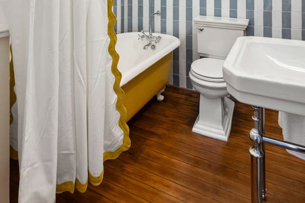 original wood floors, period details