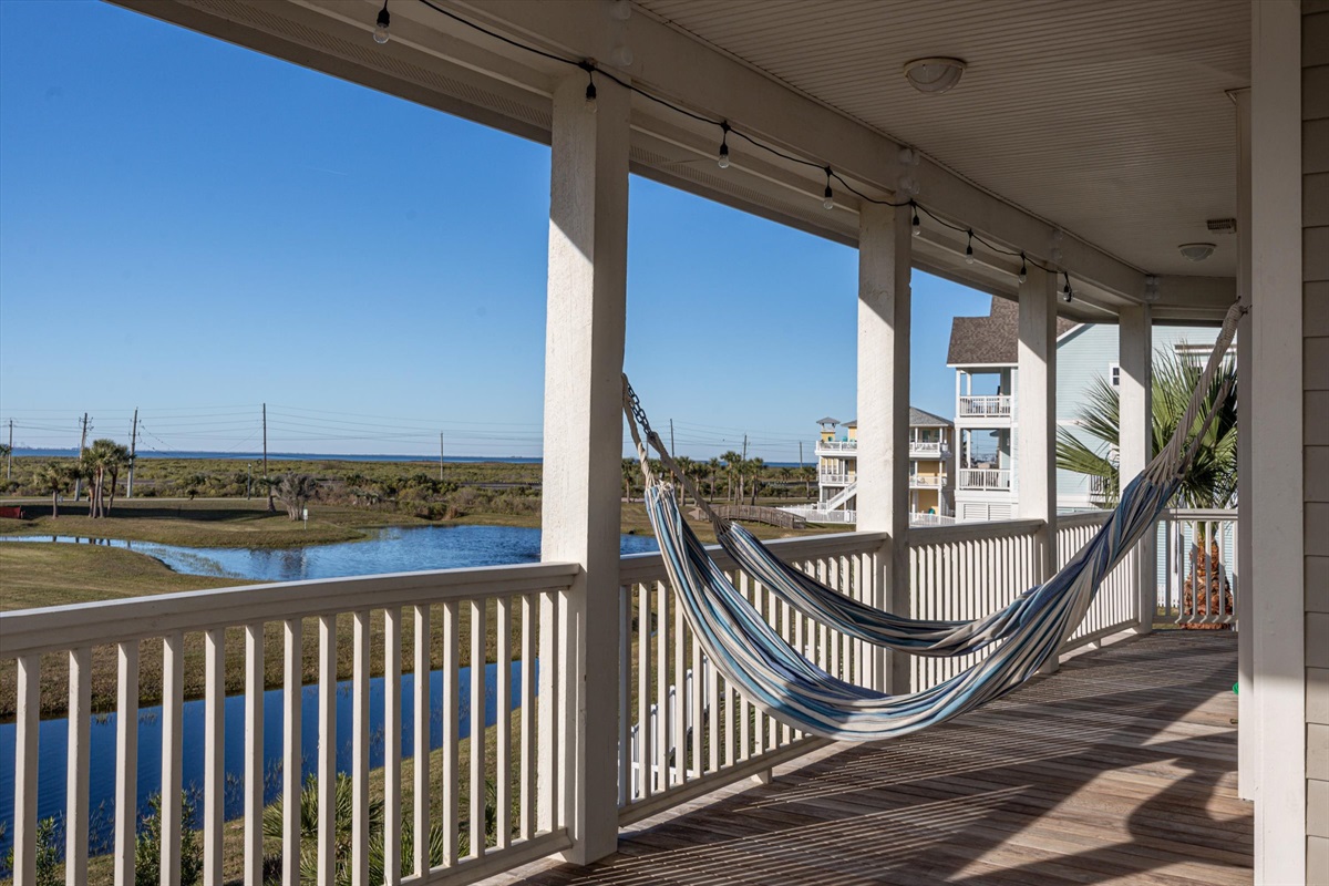 02f0867cdd0944debbd3369ec837c0ab Large | Beachhouse | Texas | TX | Vacation Homes | Galveston | Crystal Beach | Kokomo | Breezy Days | Beachfront Elegance | Sunrise Serenity | Southern Sands Property Management, LLC