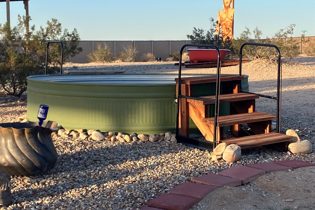 Cowboy plunge pool