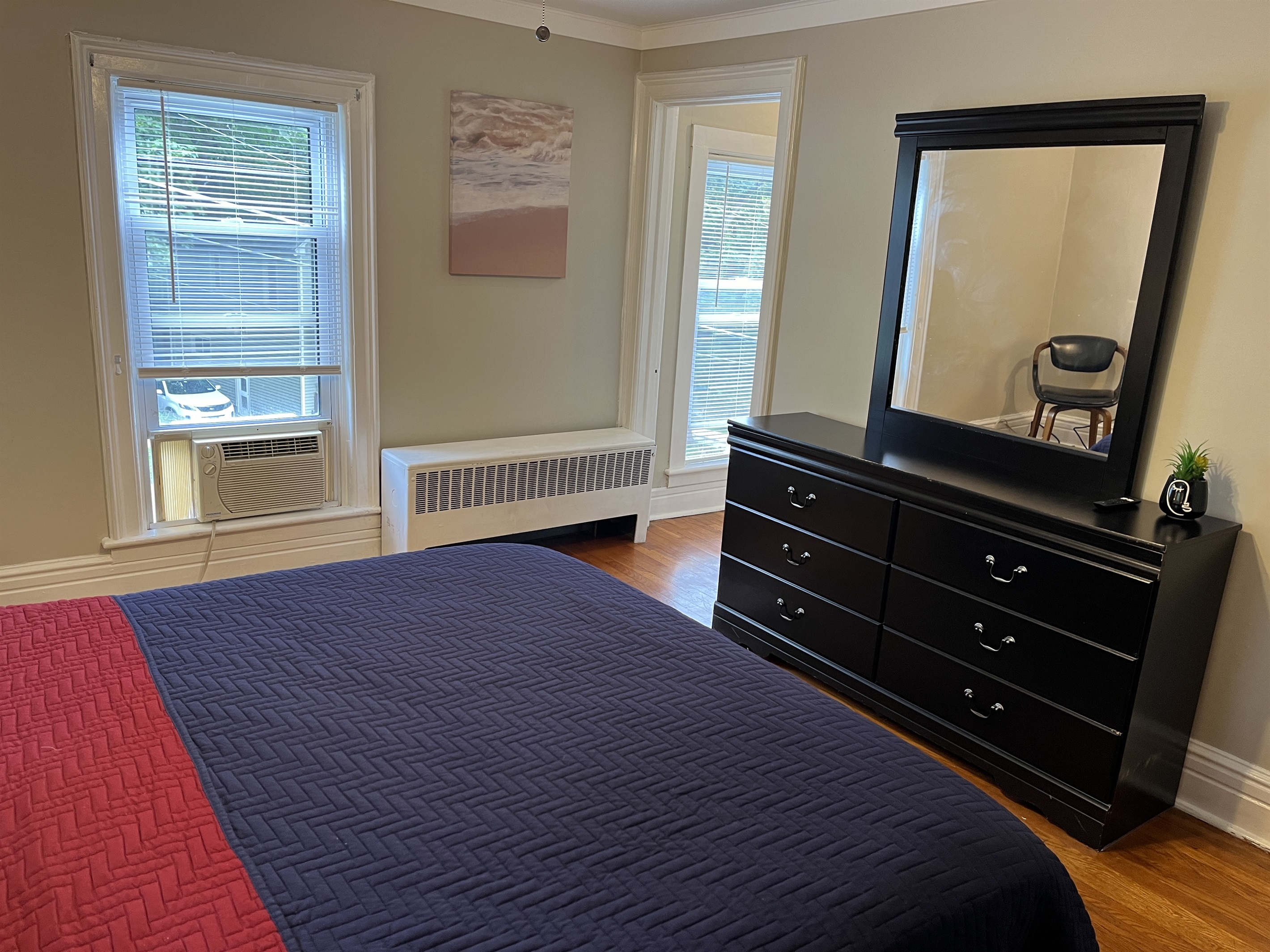 2nd floor Queen #1
