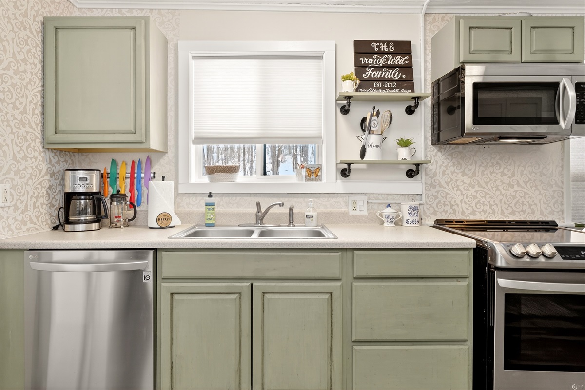 Fully equipped main floor kitchen