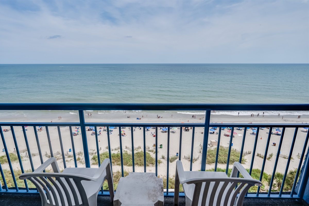 Balcony with Amazing Views of the Ocean🌊☀️