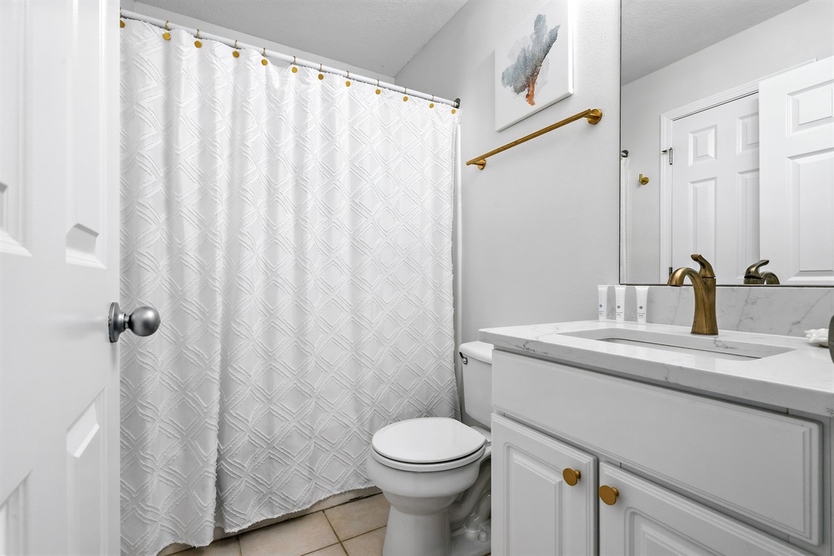 Bunk Room Bath