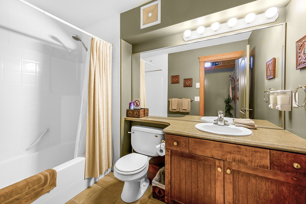 Main Bathroom