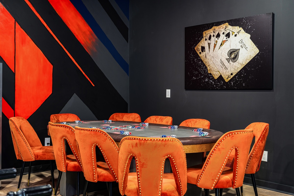A true Vegas-style poker table with seating for ten — whether it’s Texas Hold ’Em or Go Fish with the kids, the memories made here are priceless.