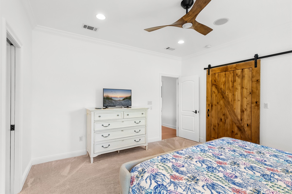 Middle King BR Upstairs