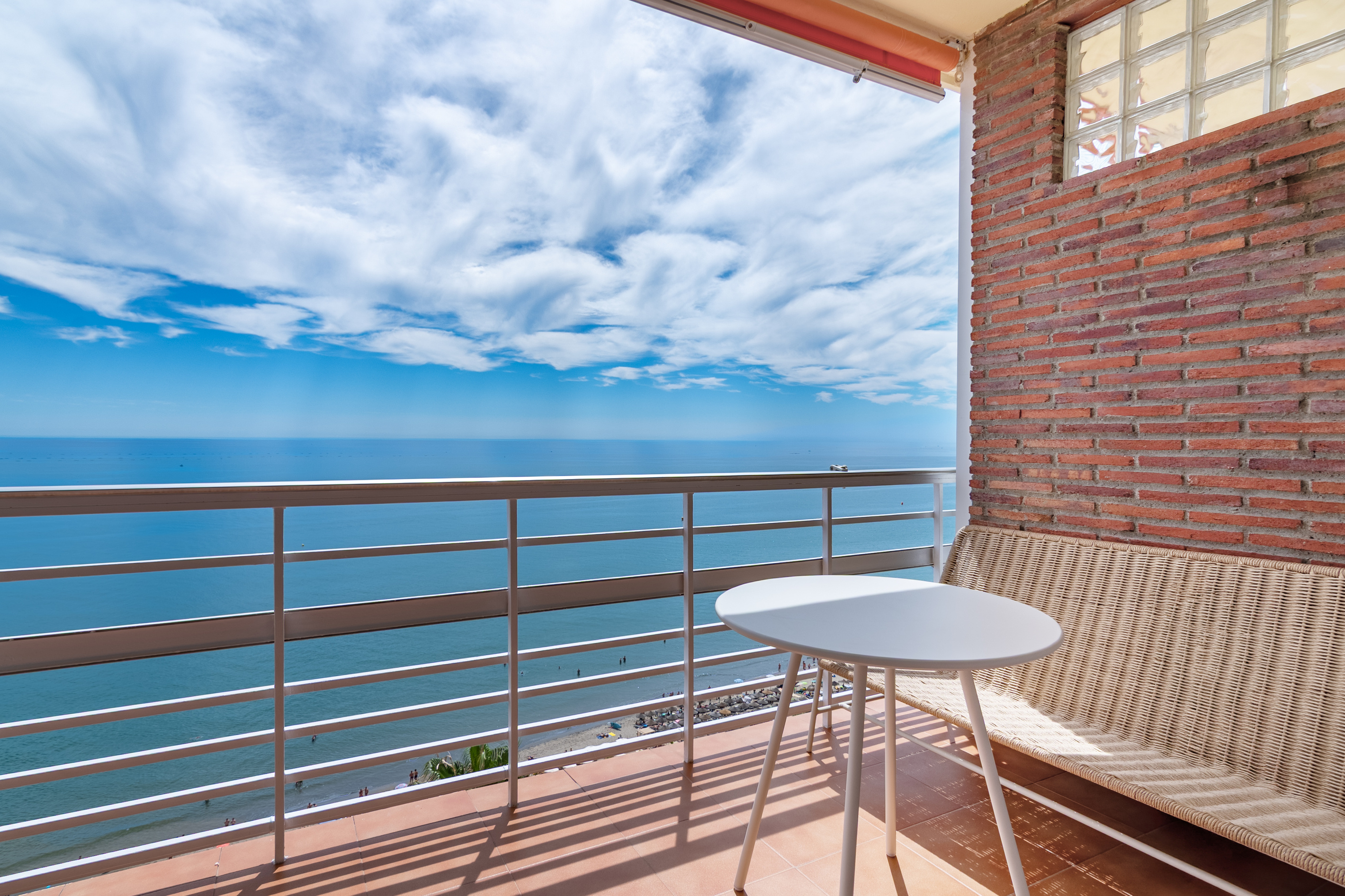 Quiet side balcony with open sea views
