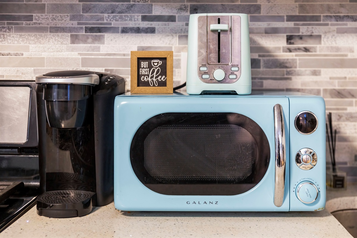 Start mornings slowly at the coffee and breakfast station with everything set up for an easy start.