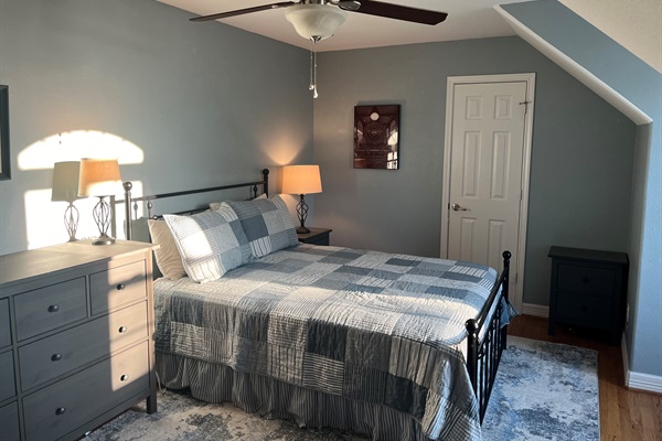 Country blue and railroad theme