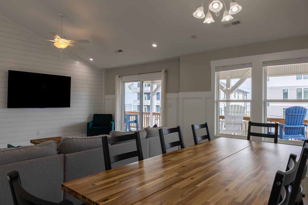 Plenty of room for eats or ... games?!
