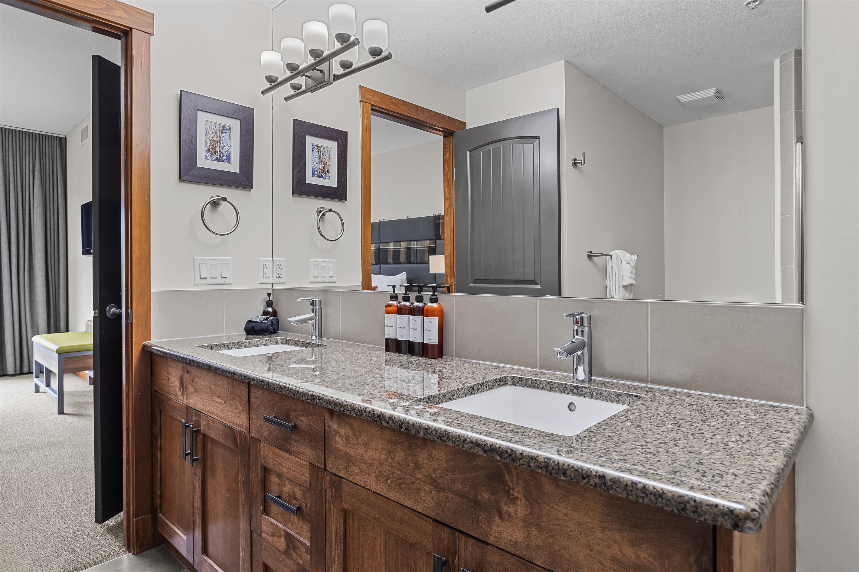 Master Ensuite Bathroom