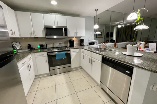 Fully-equipped kitchen